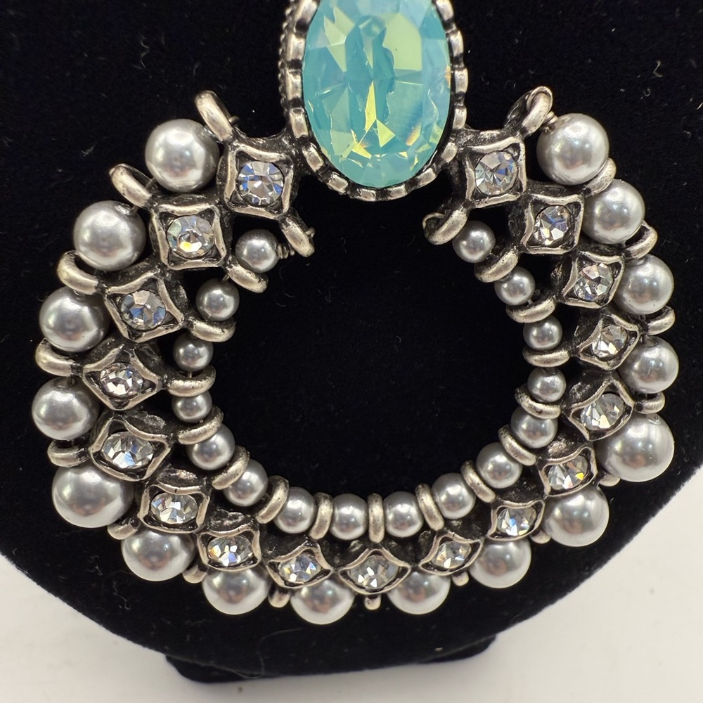 Chic Silver And Turquoise Statement Necklace - image 4